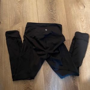 Lululemon Black Leggings with Mesh size 2
